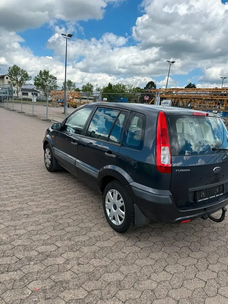 Gebraucht Ford Fusion 80 PS (58 kW) 2008 Kleinwagen