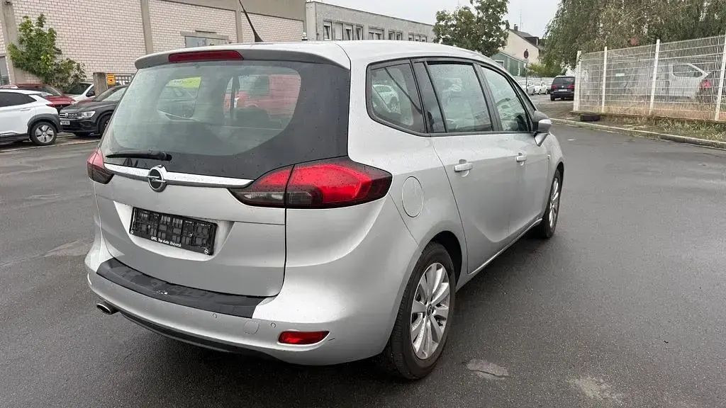Gebraucht Opel Zafira 165 PS (121 kW) 2012 Silber Van / Kleinbus