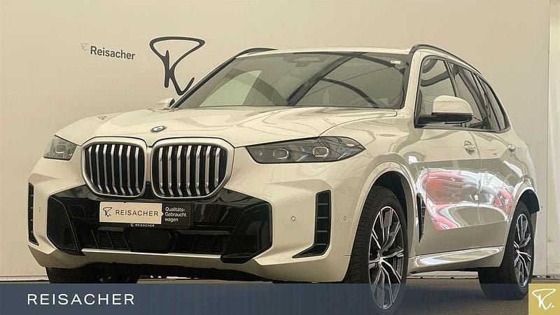 Mineralweiß metallic Gebraucht 2025 BMW X5 Comfort Edition SUV | 78.998 € - Bild 1/4