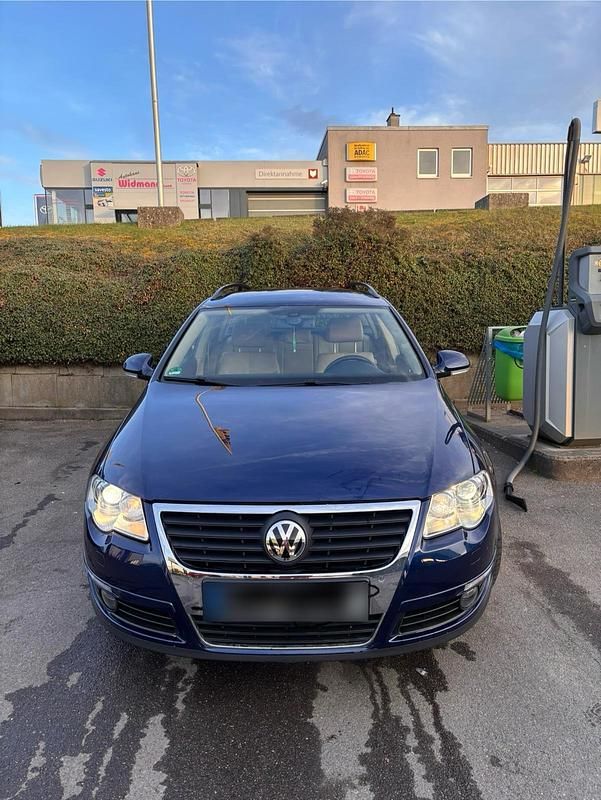 Gebraucht VW Passat 140 PS (102 kW) 2007 Blau Kombi