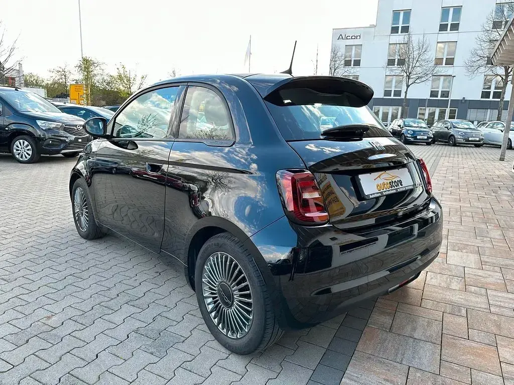 Gebraucht Fiat 500e Icon 86 kW (118 PS) 2021 Onyx schwarz Kleinwagen