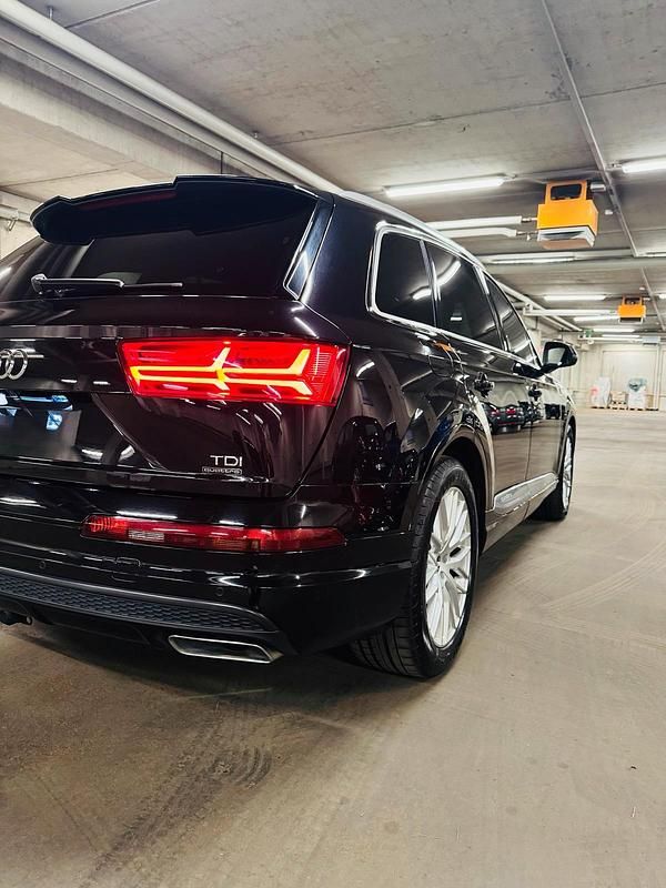 Schwarz Gebraucht 2015 Audi Q7 S-Line SUV | 28.999 € - Bild 1/4