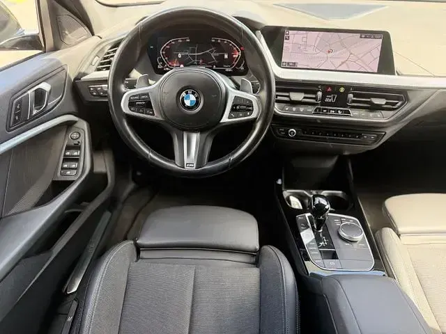 Gebraucht BMW 118 M Sport 150 PS (110 kW) 2022 Schwarz Limousine