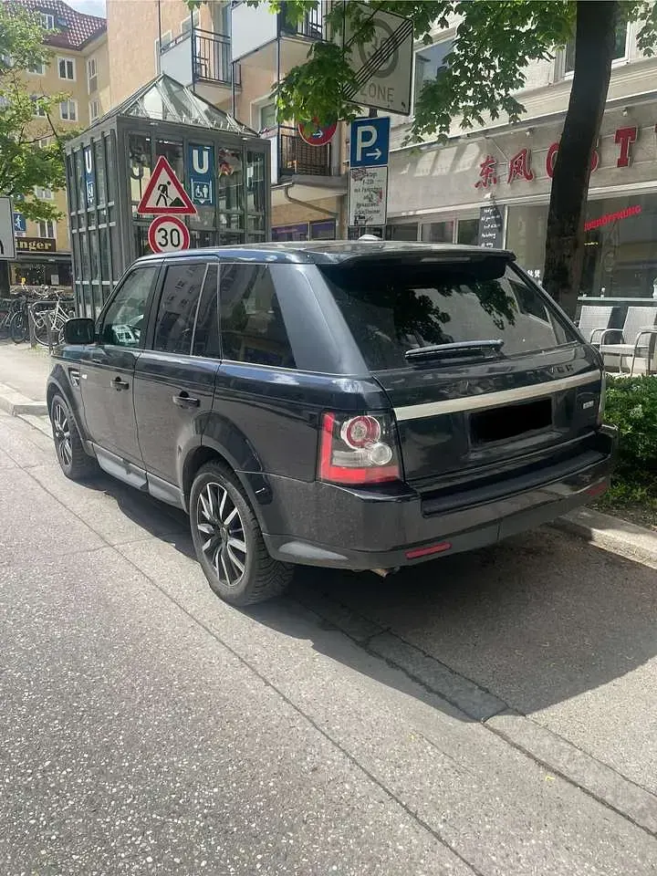 Second-hand Land Rover Range Rover HSE 256 CP (188 kW) 2012 Negru SUV