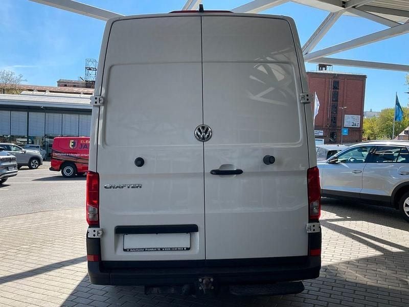 Second-hand VW Crafter 140 CP (102 kW) 2022 Alb Van
