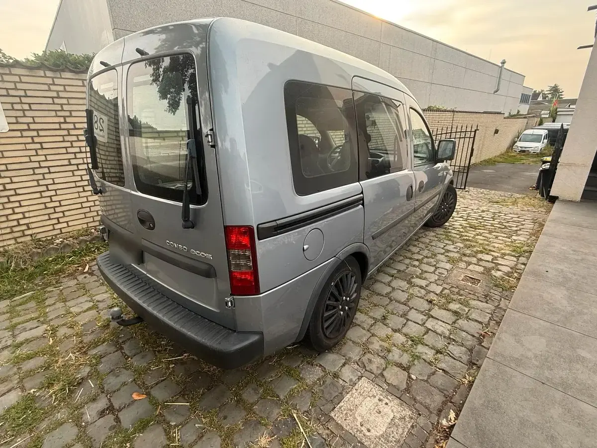 Gebraucht Opel Combo 95 PS (69 kW) 2008 Van / Kleinbus