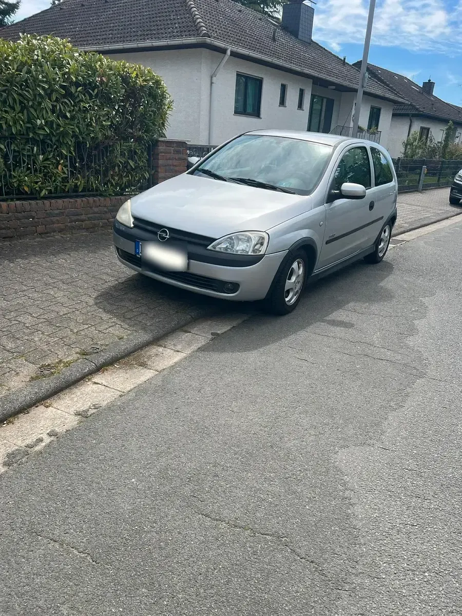 Brugt Opel Corsa 90 HK (66 kW) 2001 Grå Hatchback