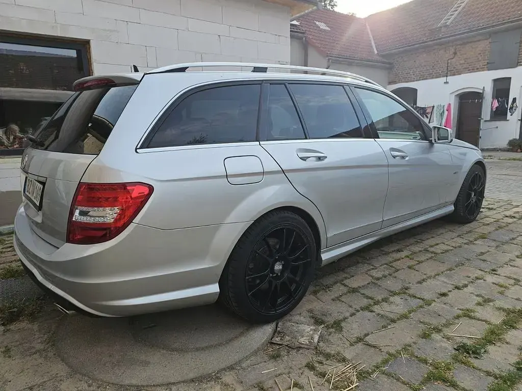 Gebraucht Mercedes C350 AMG 265 PS (194 kW) 2012 Silber Limousine