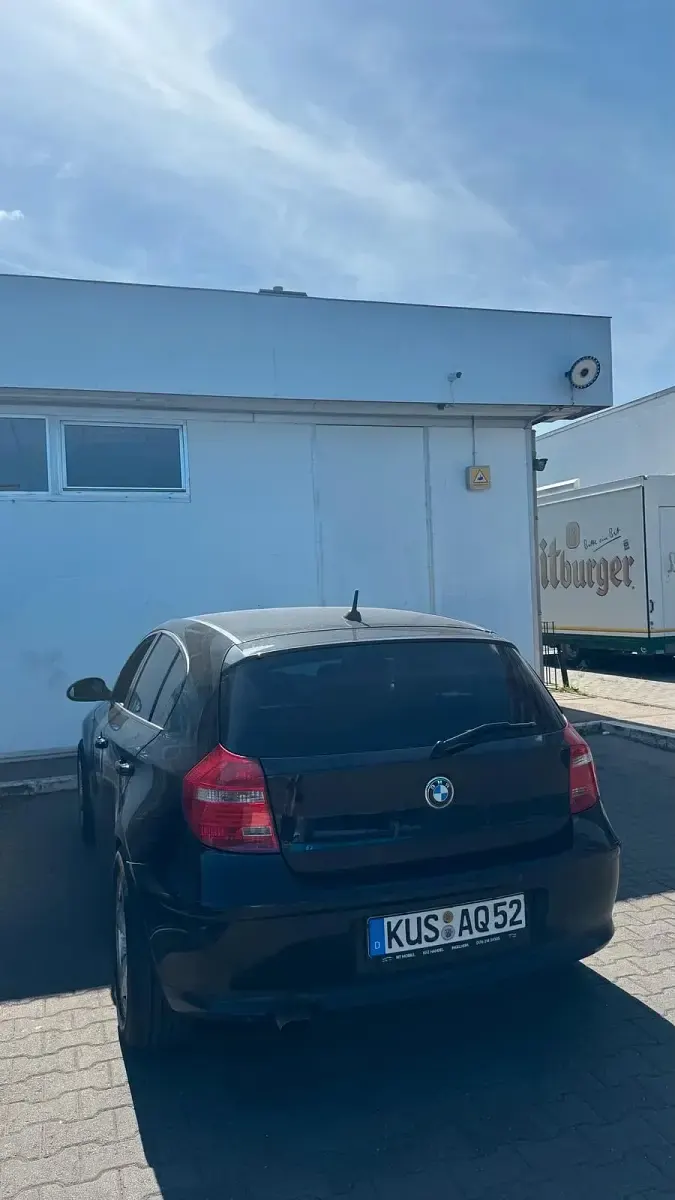 Gebraucht BMW 118 143 PS (105 kW) 2008 Schwarz Kleinwagen