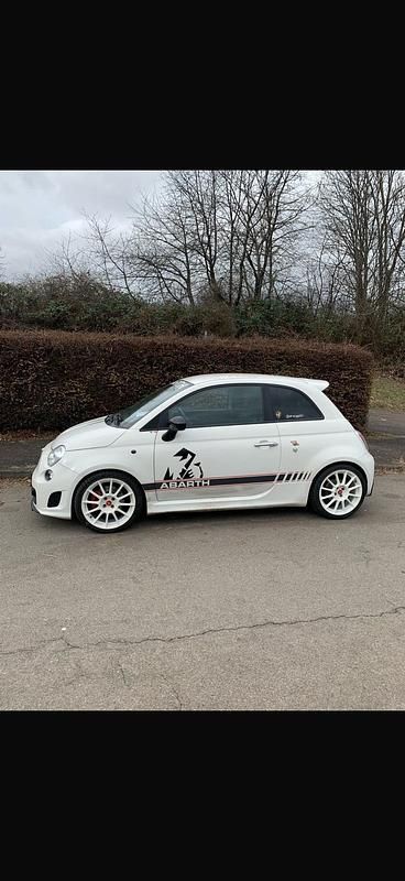 Gebraucht Fiat 500 Abarth 180 PS (132 kW) 2012 Weiß Kleinwagen