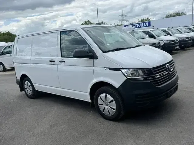 Używany VW Transporter 110 KM (80 kW) 2022 Biały Van