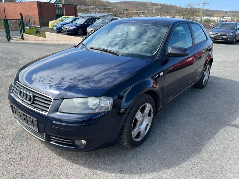 Schwarz Gebraucht 2005 Audi A3 Ambition Limousine | 200 € - Bild 1/4