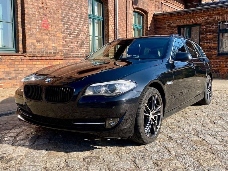 Gebraucht BMW 535 313 PS (230 kW) 2011 Schwarz Kombi