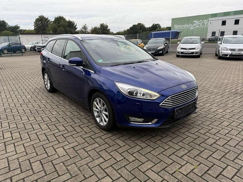 Gebraucht Ford Focus Titanium 150 PS (110 kW) 2018 Blau Kombi