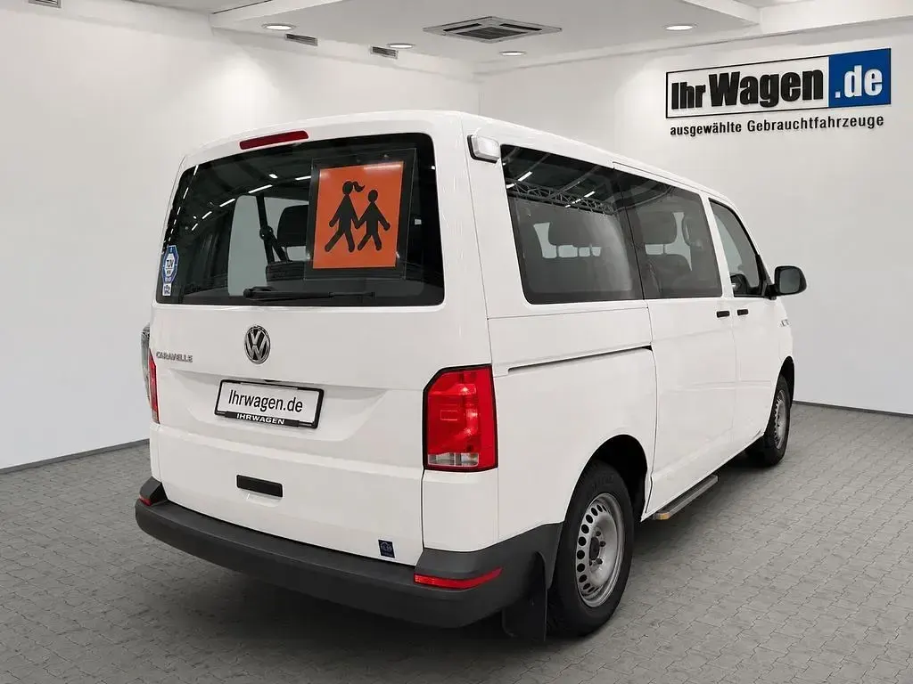 Gebraucht VW Caravelle 110 PS (80 kW) 2023 Candyweiß Van
