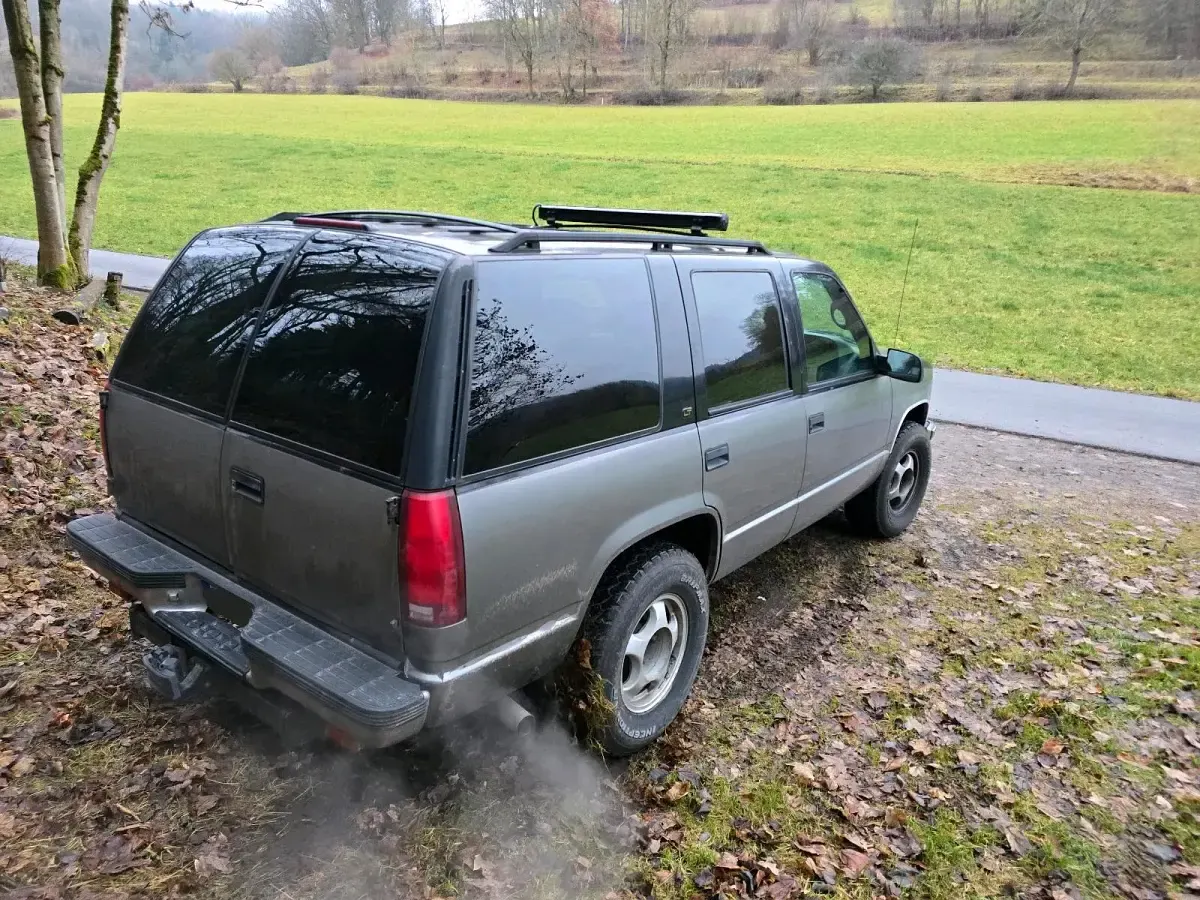 Gebraucht Chevrolet Tahoe LT 256 PS (188 kW) 1998 Schwarz SUV