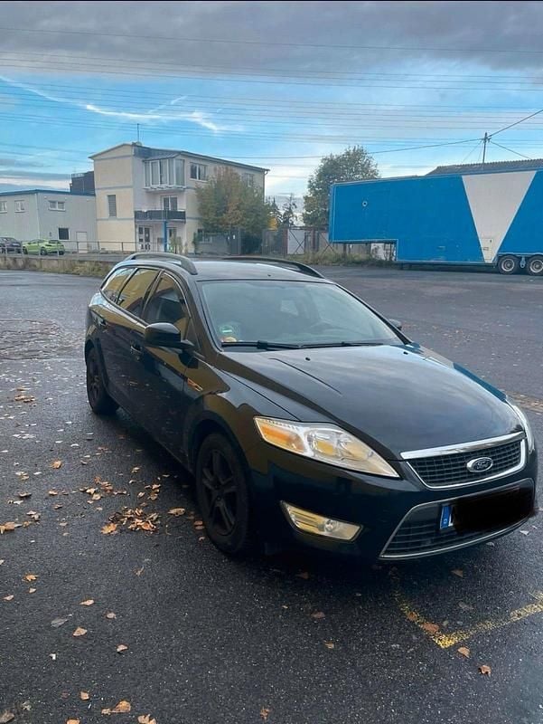 Gebraucht Ford Mondeo 130 PS (95 kW) 2010 Schwarz Kombi