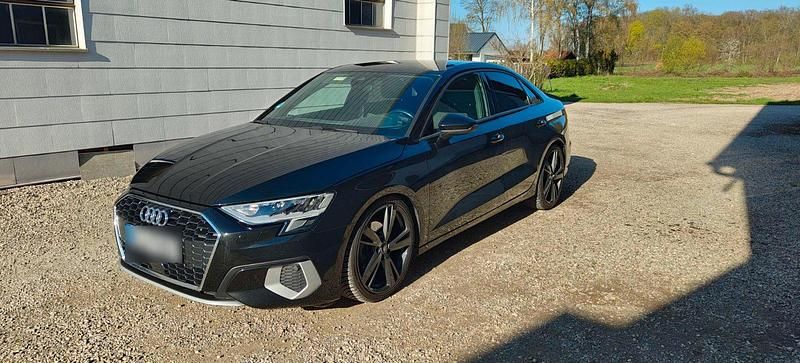 Gebraucht Audi A3 Design 150 PS (110 kW) 2022 Schwarz Limousine