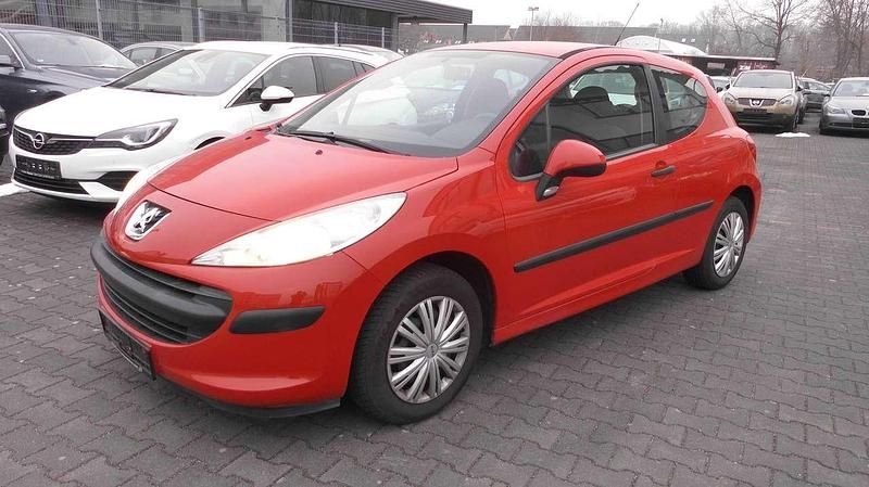 Gebraucht Peugeot 207 Filou 73 PS (53 kW) 2007 Rot Limousine