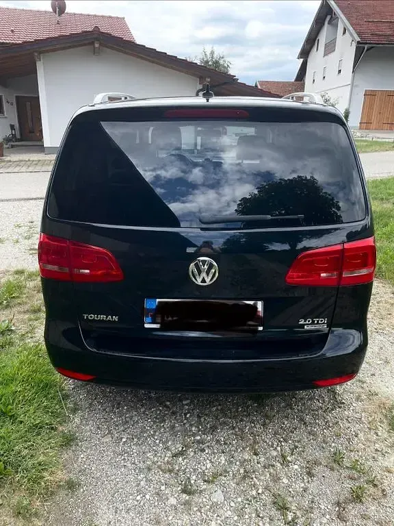 Gebraucht VW Touran Life 140 PS (102 kW) 2013 Schwarz Van / Kleinbus