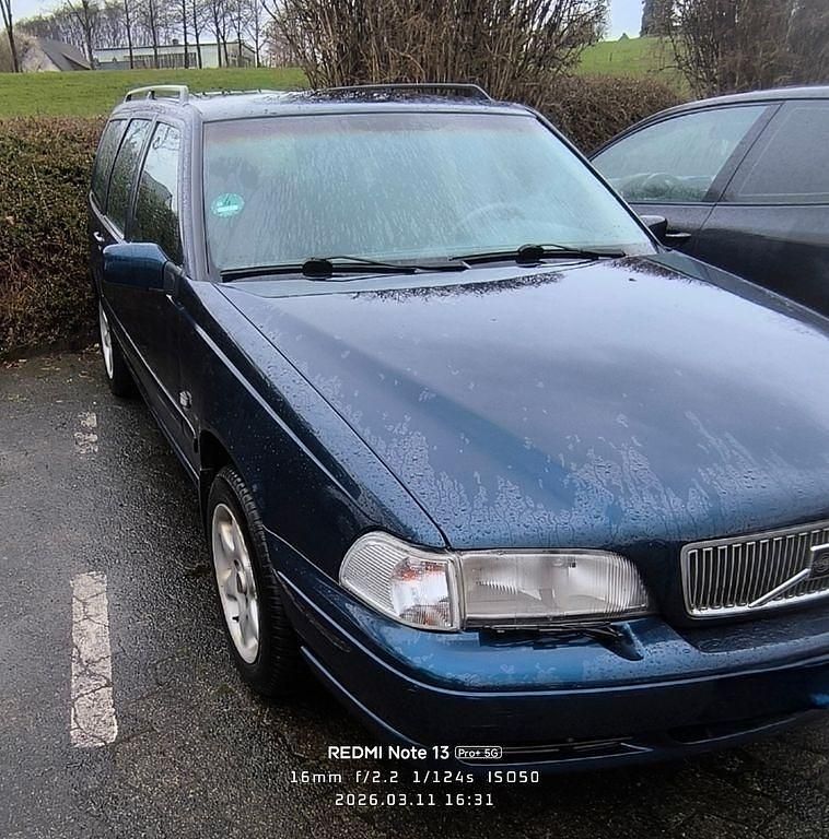 Gebraucht Volvo V70 144 PS (105 kW) 1998 Blau Kombi