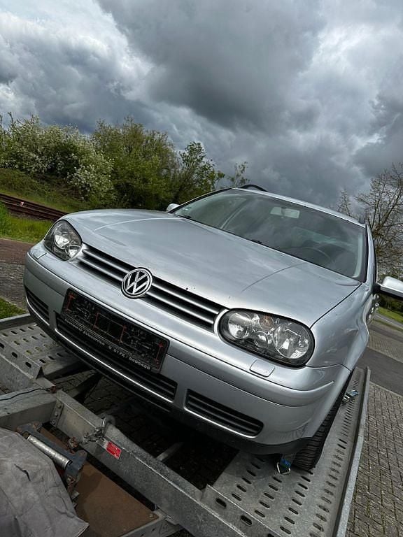 Gebraucht VW Golf IV Basis 101 PS (74 kW) 2006 Silber Kombi