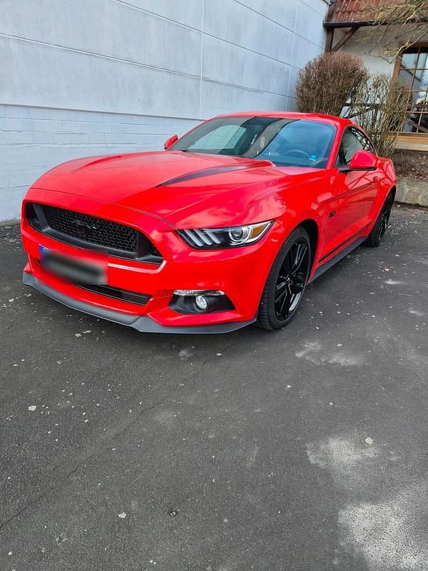 Gebraucht Ford Mustang GT 421 PS (309 kW) 2017 Rot Coupé