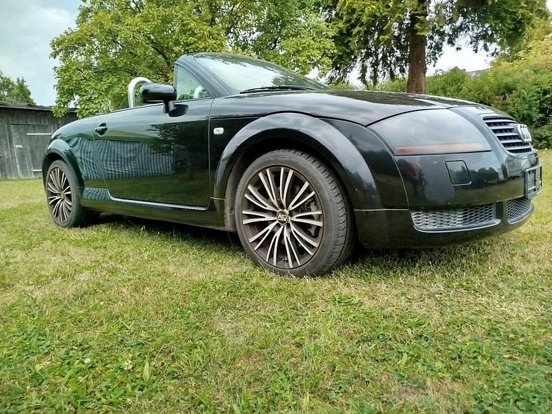 Schwarz Gebraucht 2001 Audi TT Roadster Cabrio | 2.700 € (Guter Preis) - Bild 1/4
