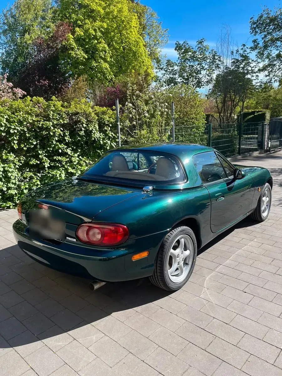 Gebraucht Mazda MX5 Edition 110 PS (80 kW) 2001 Grün Cabrio
