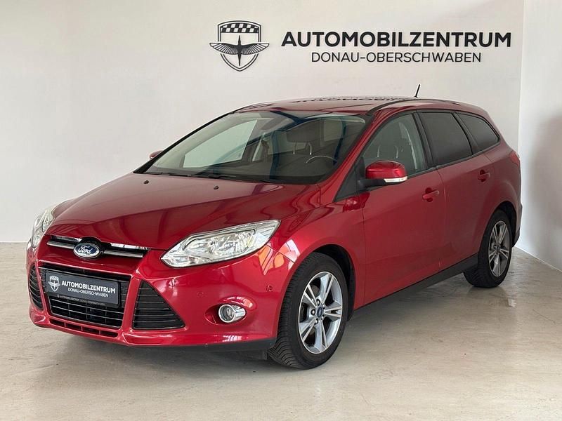 Rot Gebraucht 2013 Ford Focus SYNC Edition Kombi | 7.290 € (Etwas zu teuer) - Bild 1/4