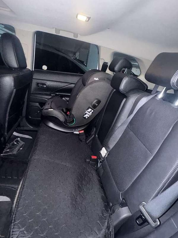 Gebraucht Mitsubishi Outlander Plus 204 PS (150 kW) 2016 Weiß SUV