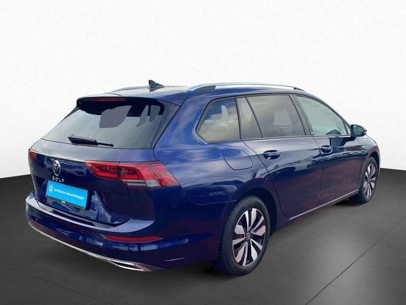 Gebraucht VW Golf VIII Move 116 PS (85 kW) 2024 Atlantik blue metallic Kombi