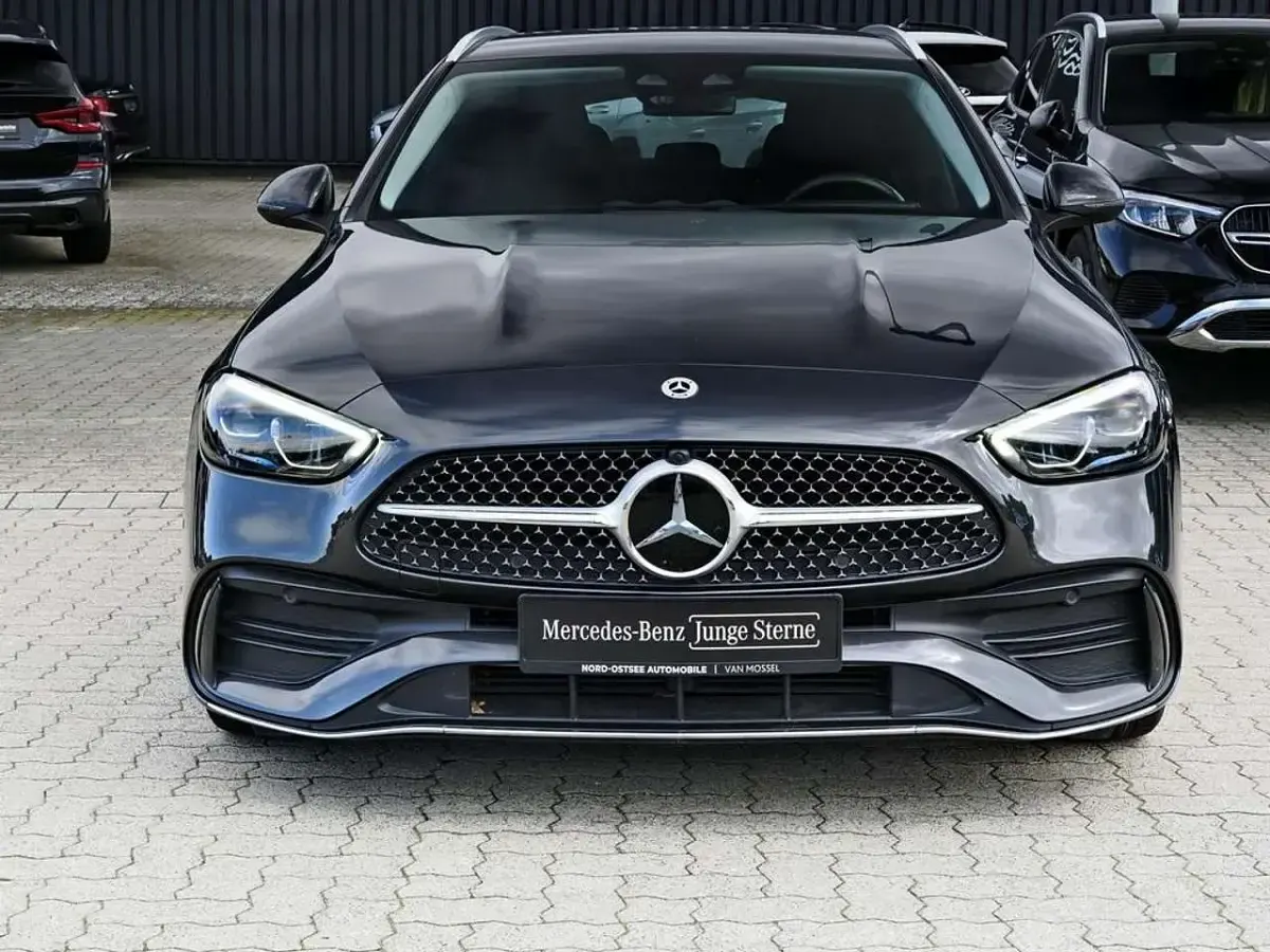 Gebraucht Mercedes C220 AMG 200 PS (147 kW) 2023 Graphitgrau metallic Kombi