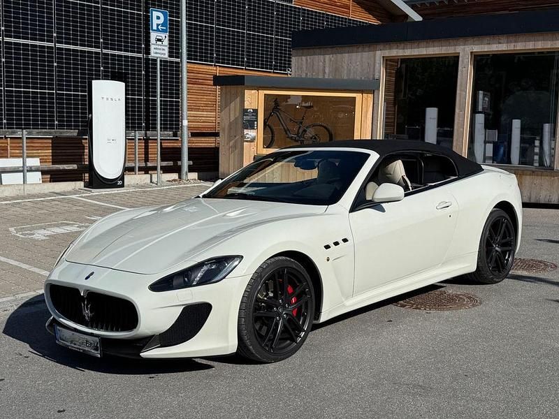 Weiß Gebraucht 2016 Maserati GranCabrio Cabrio | 126.900 € - Bild 1/4