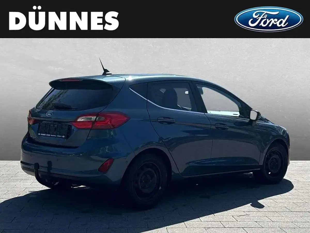 Gebraucht Ford Fiesta Titanium 101 PS (74 kW) 2019 Chromablau metallic Kleinwagen
