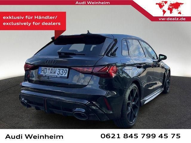 Gebraucht Audi RS3 Sport 400 PS (294 kW) 2025 Schwarz Limousine