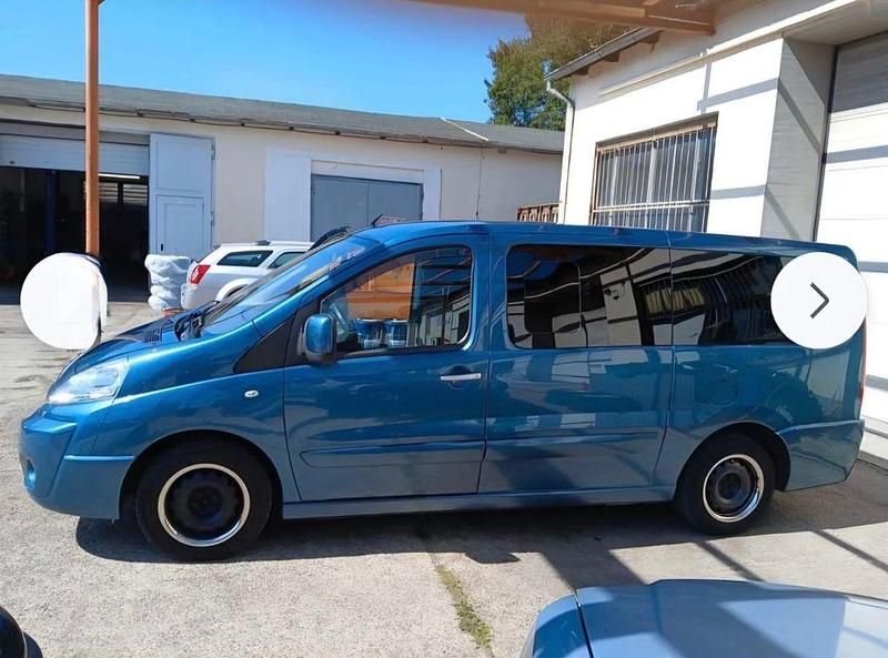 Blau Gebraucht 2011 Citroën Jumpy Van / Kleinbus | 9.800 € - Bild 1/4