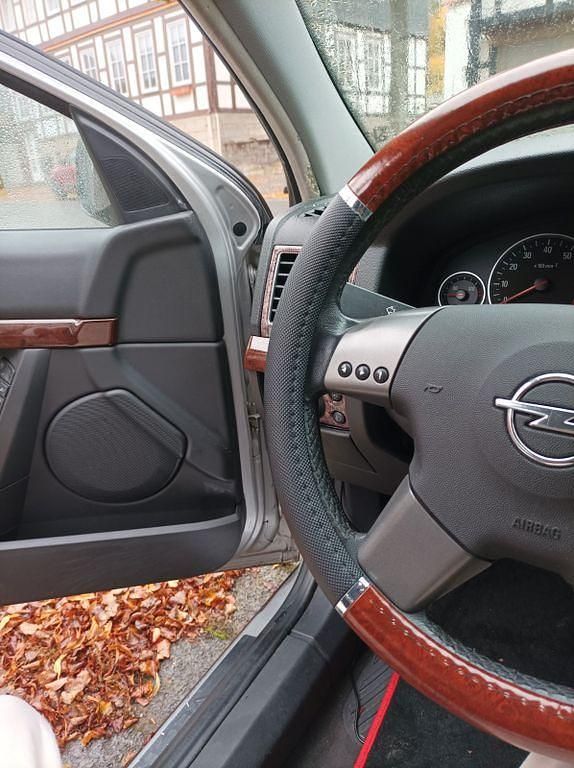 Gebraucht Opel Vectra 147 PS (108 kW) 2003 Silber Limousine