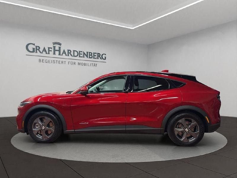 Gebraucht Ford Mustang Mach-E Basis 197 kW (269 PS) 2021 Rot SUV