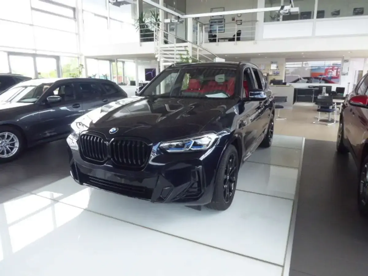 Gebraucht BMW X3 M Sport 190 PS (139 kW) 2022 Carbonschwarz metallic SUV