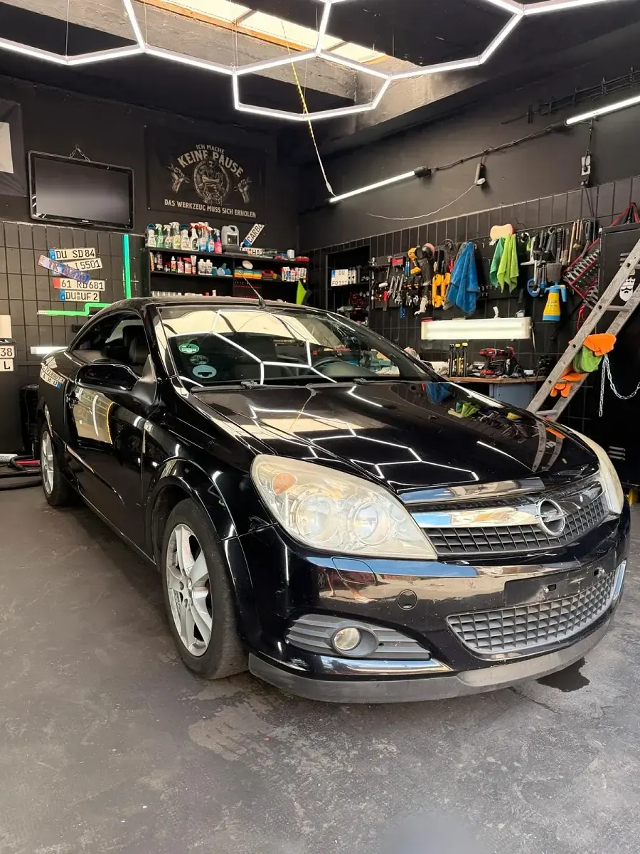 Gebraucht Opel Astra 140 PS (102 kW) 2007 Schwarz Cabrio