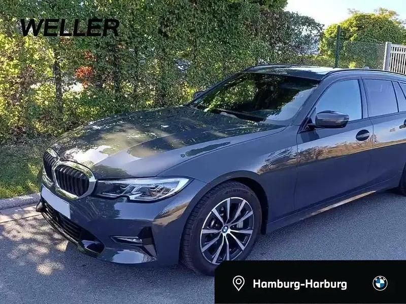 Individual dravitgrau metallic (grau) Gebraucht 2019 BMW 330 Comfort Edition Kombi | 31.990 € (Superpreis) - Bild 1/4