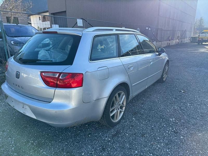 Gebraucht Seat Exeo Style 120 PS (88 kW) 2011 Silber Limousine