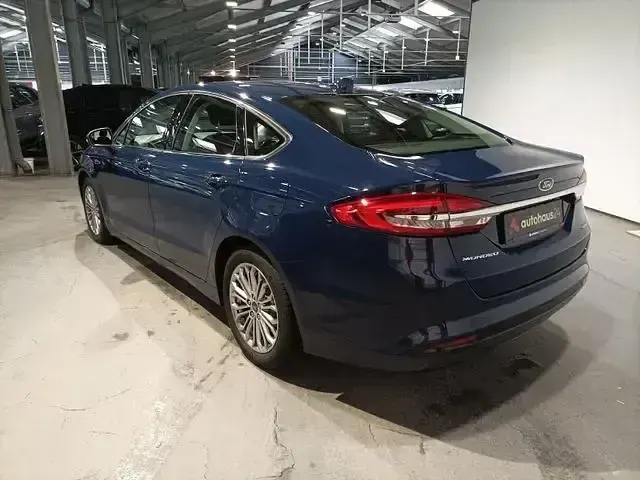 Gebraucht Ford Mondeo Titanium 238 PS (175 kW) 2022 Blau Limousine