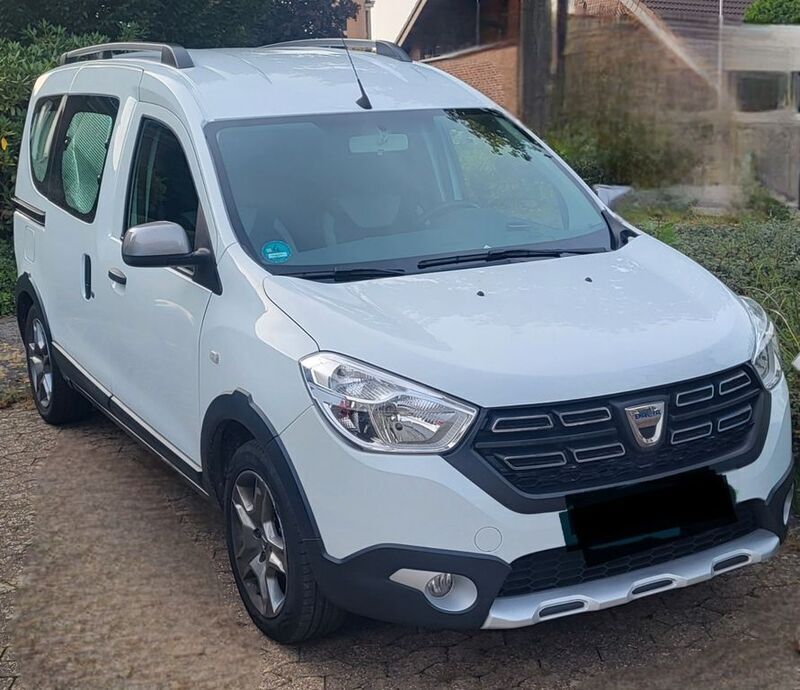 Weiß Gebraucht 2019 Dacia Dokker Stepway Van | 10.400 € (Fairer Preis) - Bild 1/4