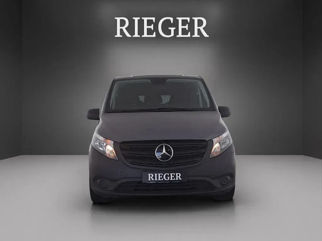 Gebraucht Mercedes e-Vito 150 kW (204 PS) 2023 Grau Van
