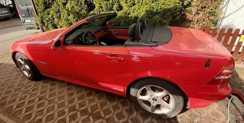 Gebraucht Mercedes SLK200 170 PS (125 kW) 2002 Rot Cabrio