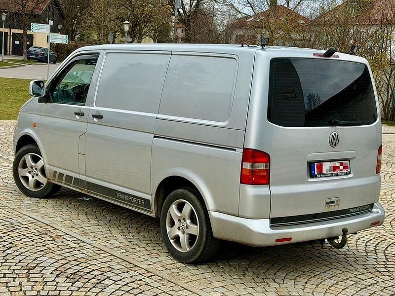 Gebraucht VW Transporter 131 PS (96 kW) 2006 Silber Van