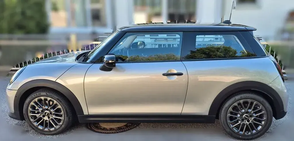 Gebraucht Mini Cooper Classic 156 PS (114 kW) 2024 Silber Kleinwagen