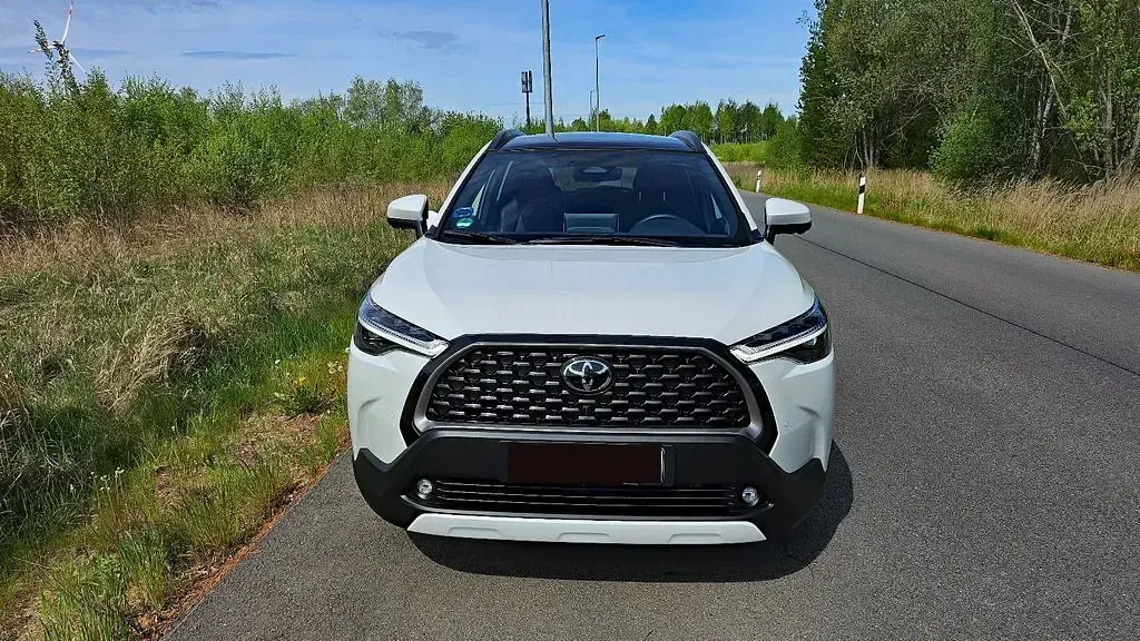 Gebraucht Toyota Corolla Cross Lounge 197 PS (144 kW) 2024 Weiß SUV